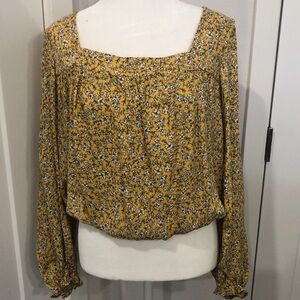 ROWA 100% Rayon Long Sleeve Square Neck Ditzy Black, white, and yellow floral.